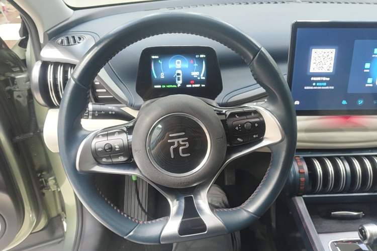 Used BYD Yuan PLUS 2022 510 km Flagship Version Steering Wheel