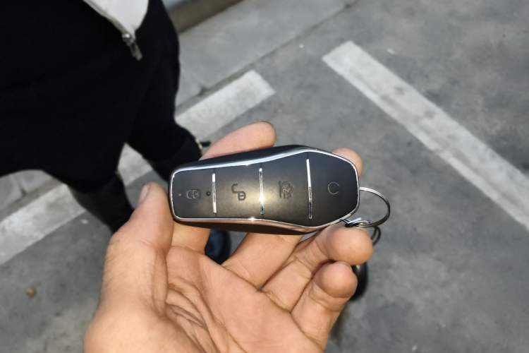 Used BYD Yuan PLUS 2022 430 km Luxury Version Vehicle Key