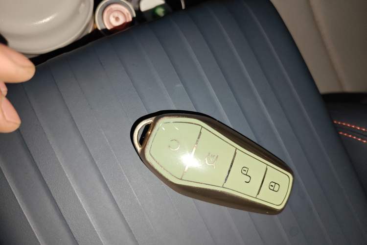 Used BYD Yuan PLUS 2022 430 km Luxury Version Vehicle Key