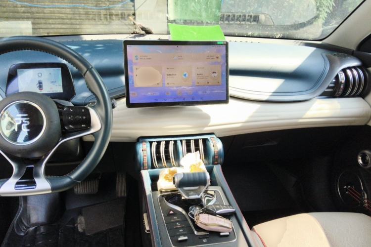 Used BYD Yuan PLUS 2022 510 km Flagship Version Center Console