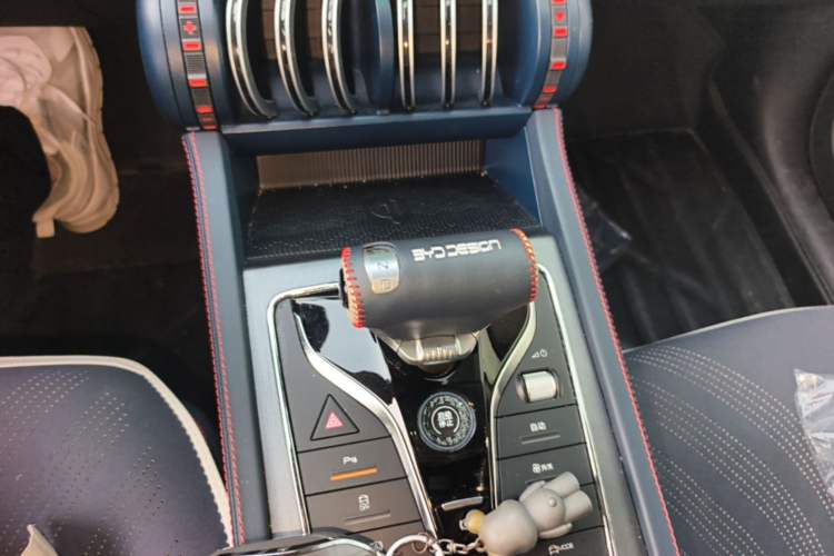 Used BYD Yuan PLUS 2022 430 km Luxury Version Gear Lever