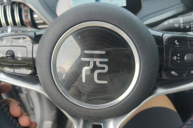 Used BYD Yuan PLUS 2022 510 km Flagship Version Interior 1