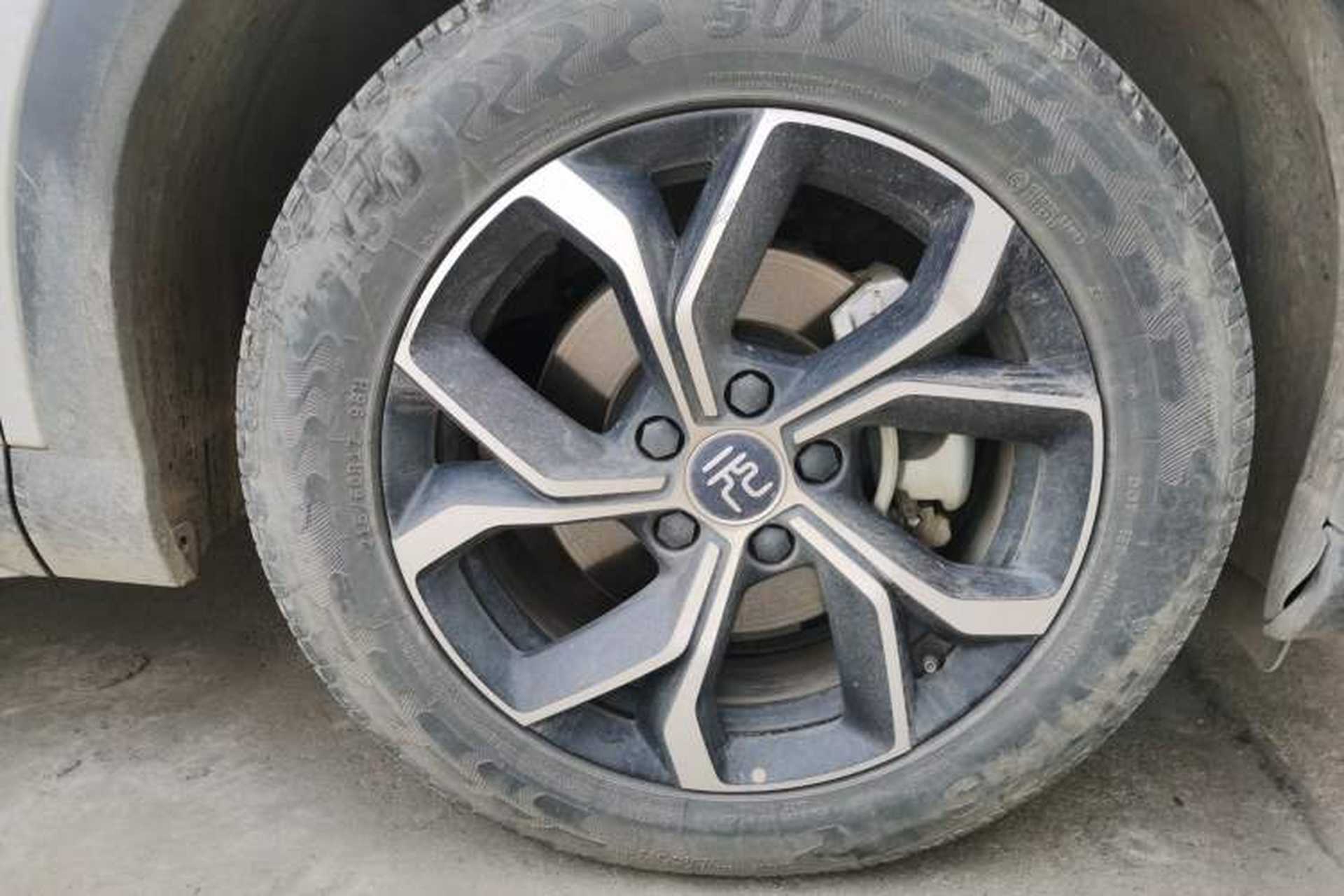 Used BYD Yuan PLUS 2022 430 km Luxury Version Right Front Wheel Hub