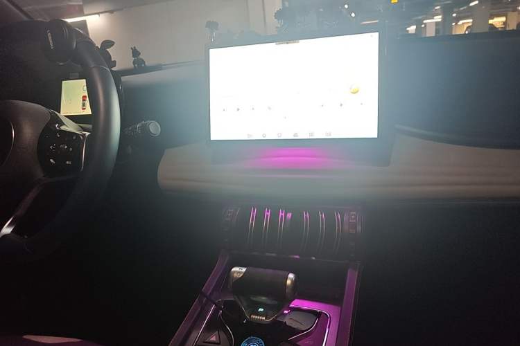 Used BYD Yuan PLUS 2022 430 km Luxury Version Audio And AC Panel