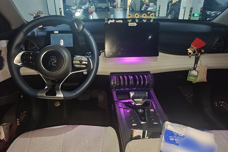 Used BYD Yuan PLUS 2022 430 km Luxury Version Center Console