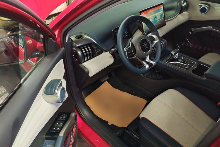 Used BYD Yuan PLUS 2022 510 km Flagship Version Driver Seat