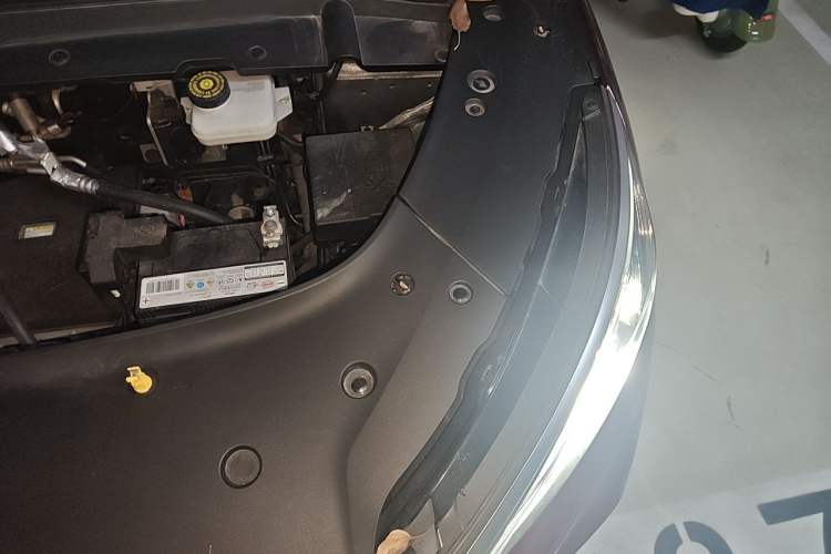 Used BYD Yuan PLUS 2022 430 km Luxury Version Engine Bay Left