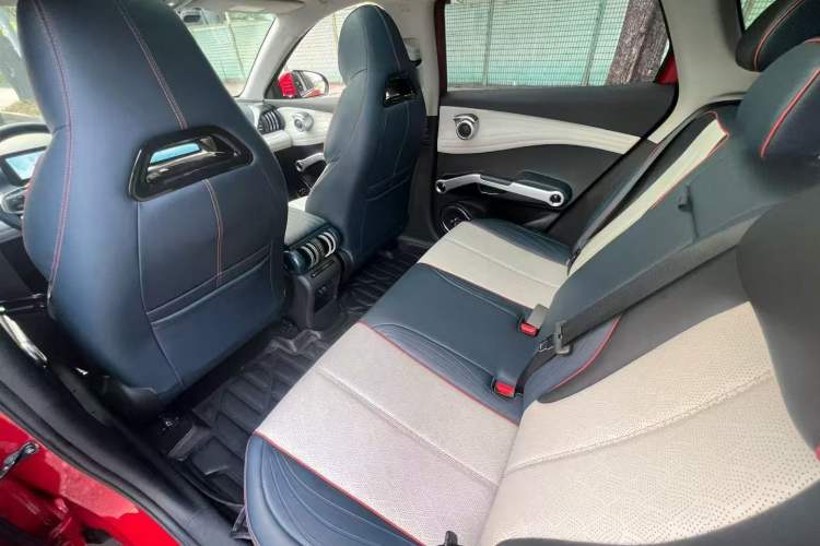 Used BYD Yuan PLUS 2022 510KM Flagship PLUS Interior 1