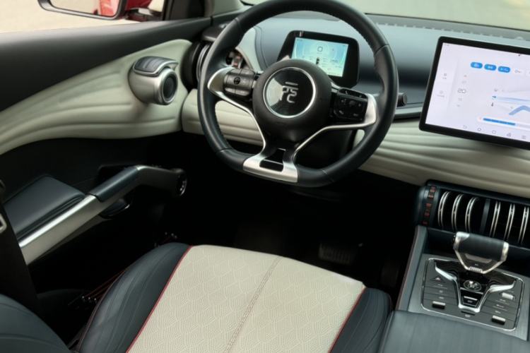 Used BYD Yuan PLUS 2022 430 km Luxury Version Interior 10
