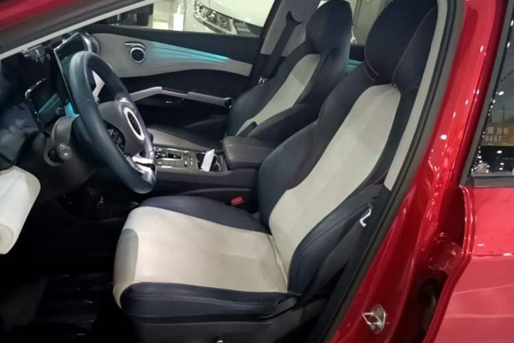 Used BYD Yuan PLUS 2022 430 km Luxury Version Left Front Seat