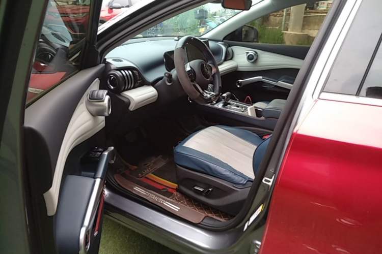 Used BYD Yuan PLUS 2022 510 km Flagship Version Left Front Seat