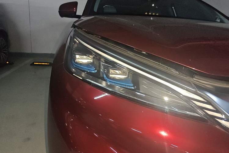 Used BYD Yuan PLUS 2022 430 km Luxury Version Right Front Headlight