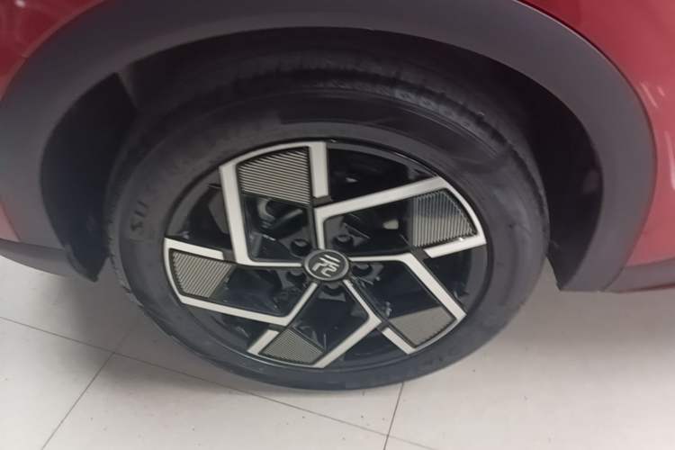 Used BYD Yuan PLUS 2022 510KM Flagship PLUS Right Rear Wheel Hub