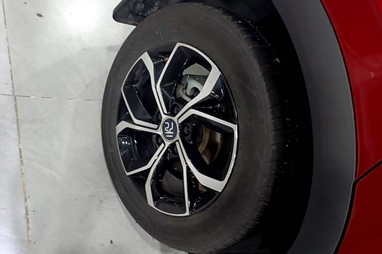 Used BYD Yuan PLUS 2022 430 km Luxury Version Right Rear Wheel Hub