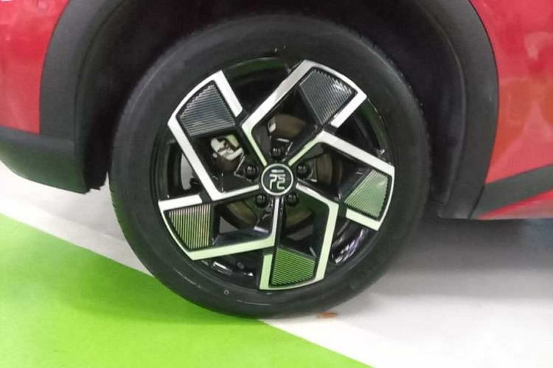 Used BYD Yuan PLUS 2022 510KM Flagship PLUS Right Rear Wheel Hub