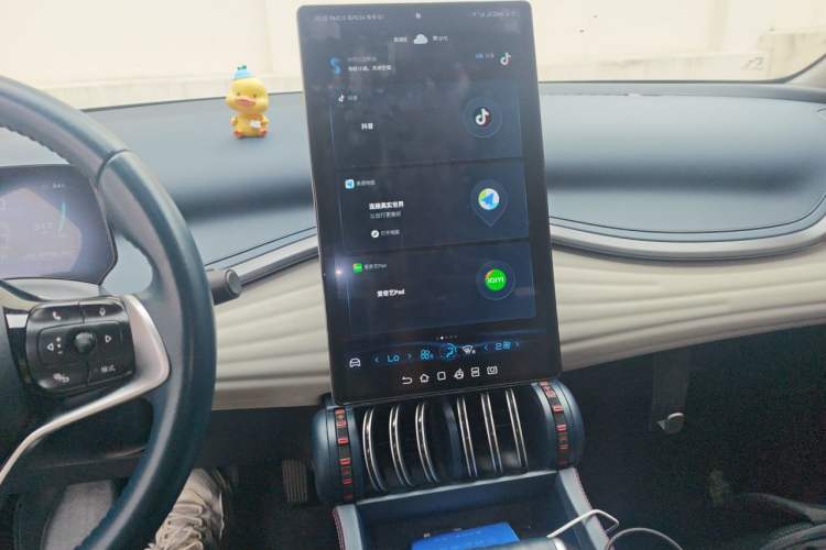 Used BYD Yuan PLUS 2022 510KM Flagship PLUS Audio And AC Panel