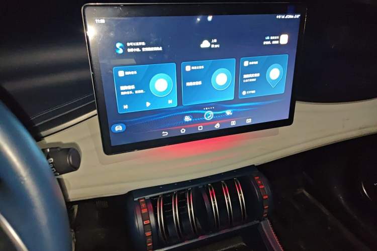 Used BYD Yuan PLUS 2022 510 km Flagship Version Audio And AC Panel