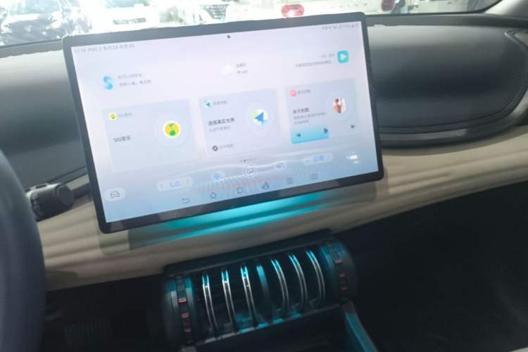 Used BYD Yuan PLUS 2022 510KM Flagship PLUS Audio And AC Panel