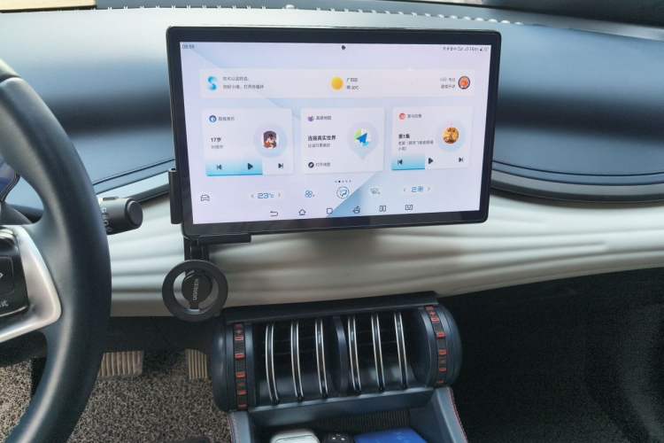 Used BYD Yuan PLUS 2022 510KM Flagship PLUS Audio And AC Panel