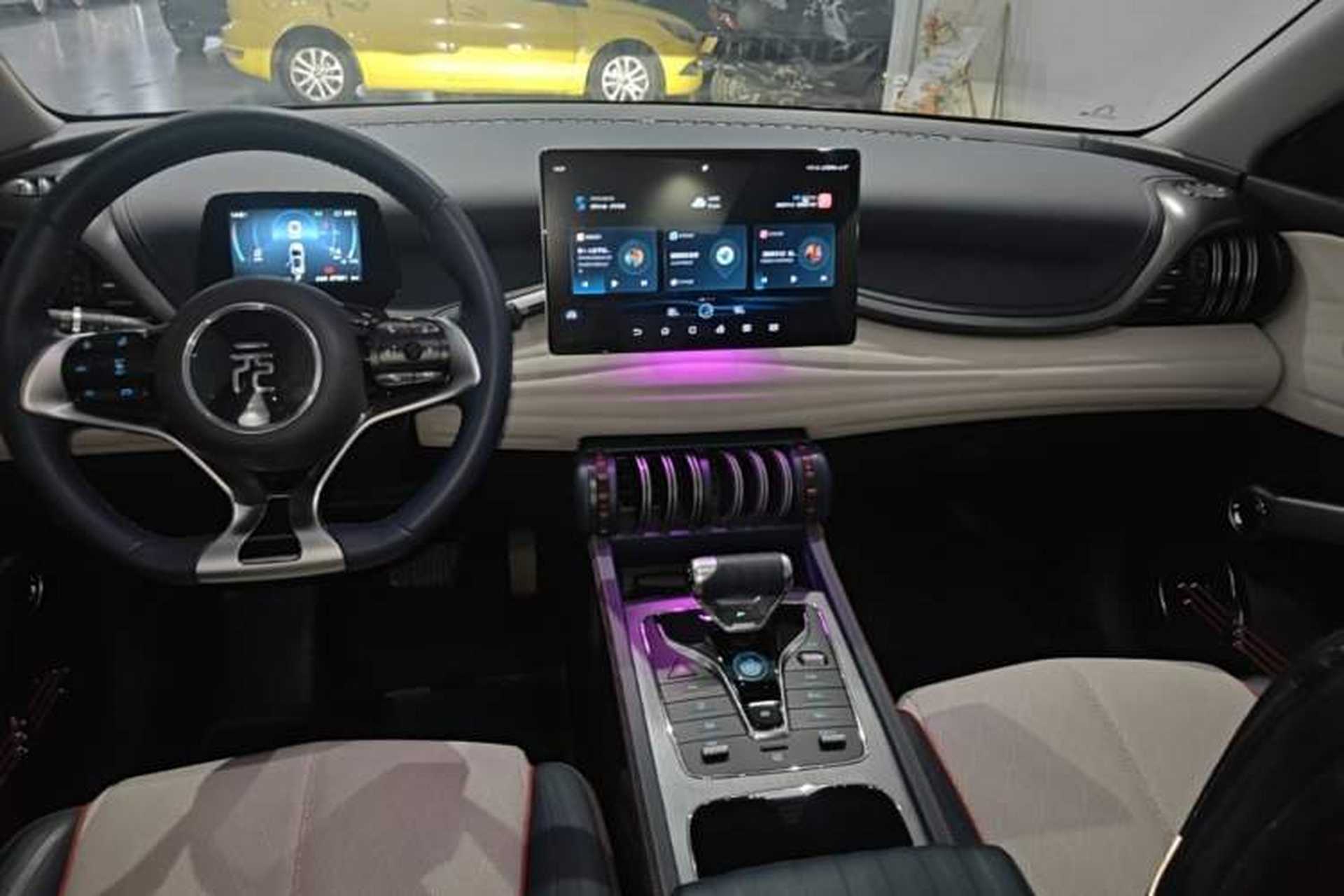 Used BYD Yuan PLUS 2022 430 km Luxury Version Audio And AC Panel