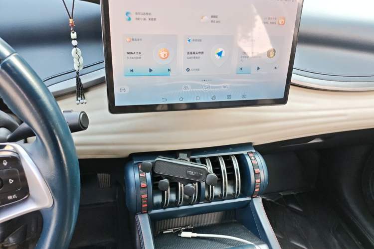 Used BYD Yuan PLUS 2022 510 km Luxury Version Audio And AC Panel