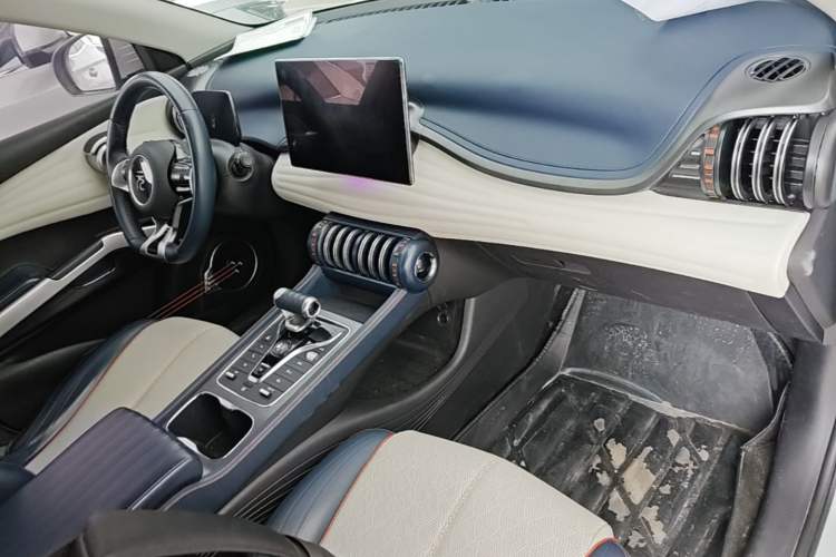 Used BYD Yuan PLUS 2022 510 km Flagship Version Center Console