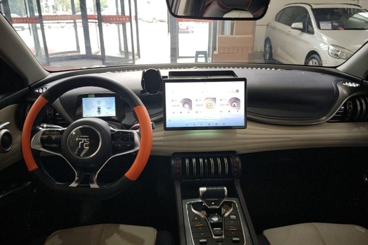 Used BYD Yuan PLUS 2022 430 km Luxury Version Center Console