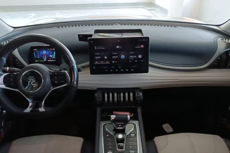 Used BYD Yuan PLUS 2022 510 km Flagship Version Center Console