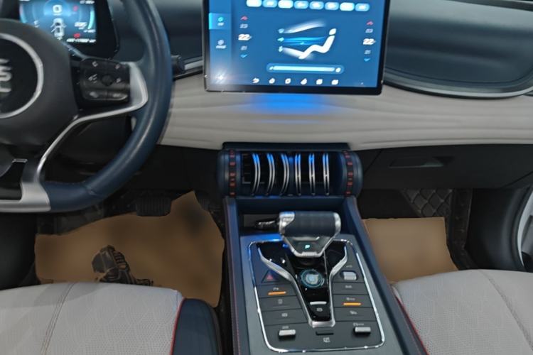 Used BYD Yuan PLUS 2022 430 km Luxury Version Center Console
