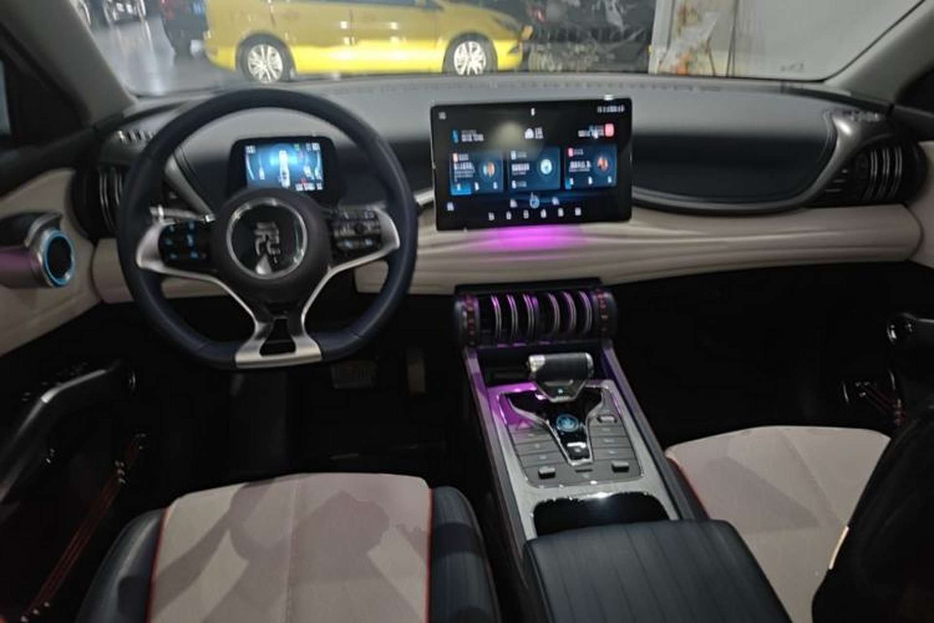 Used BYD Yuan PLUS 2022 430 km Luxury Version Center Console