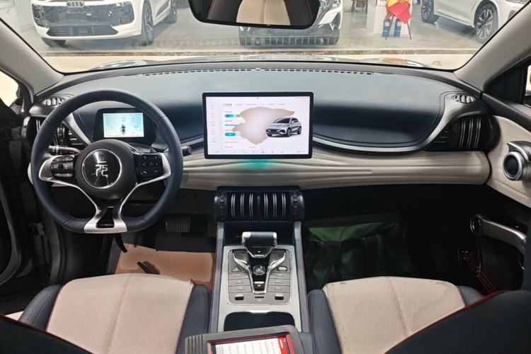 Used BYD Yuan PLUS 2022 430 km Luxury Version Center Console