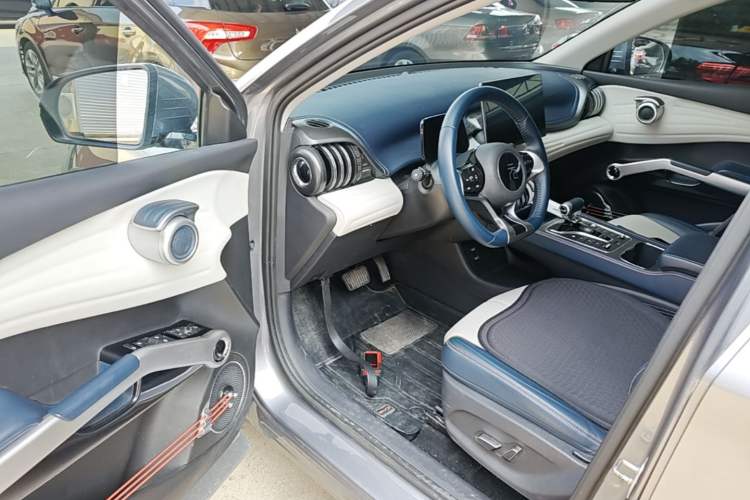 Used BYD Yuan PLUS 2022 430 km Luxury Version Driver Seat