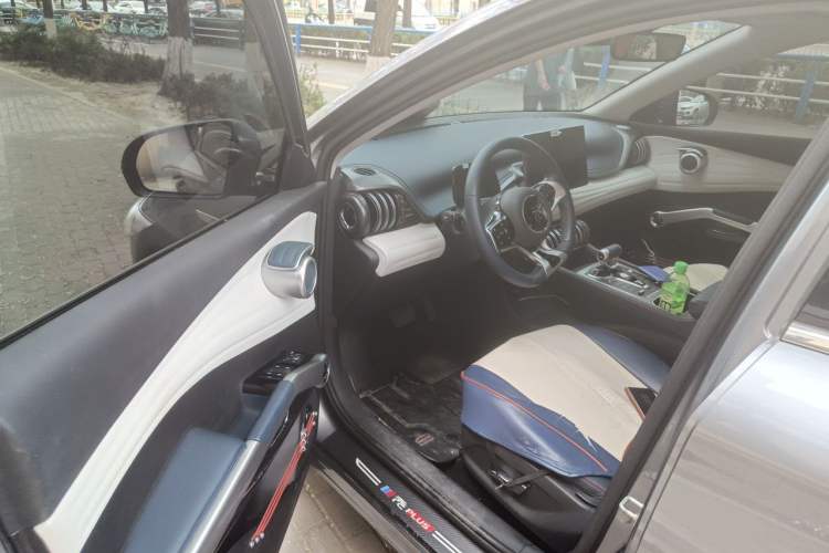 Used BYD Yuan PLUS 2022 430 km Luxury Version Driver Seat