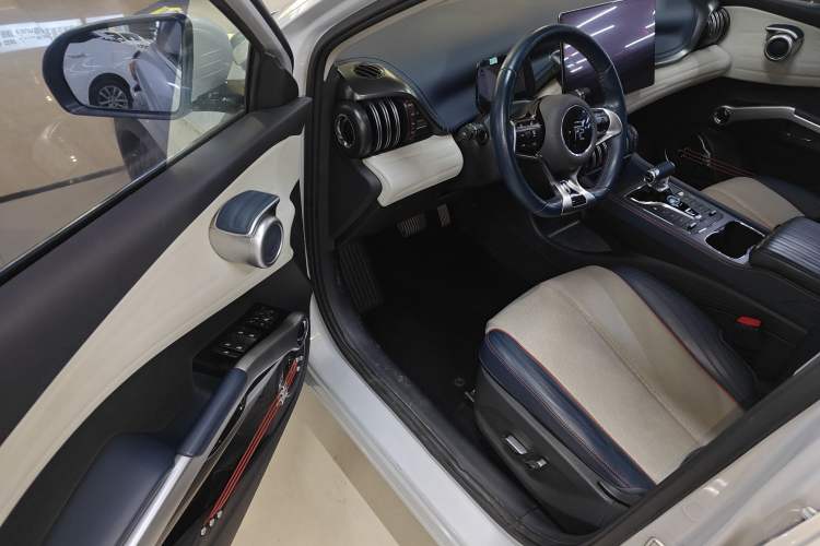 Used BYD Yuan PLUS 2022 510KM Flagship PLUS Driver Seat