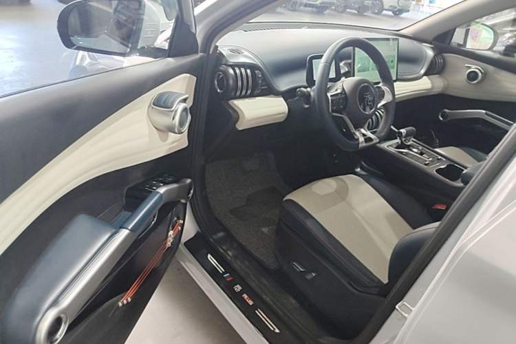 Used BYD Yuan PLUS 2022 510 km Luxury Version Driver Seat