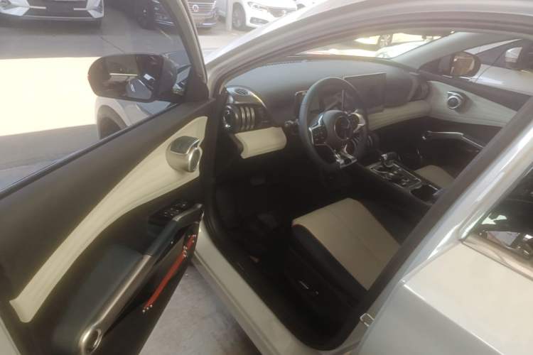 Used BYD Yuan PLUS 2022 430 km Luxury Version Driver Seat