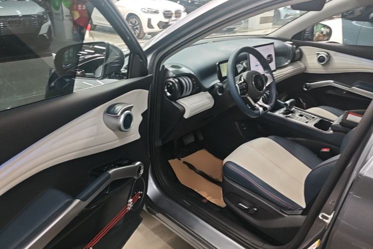 Used BYD Yuan PLUS 2022 430 km Luxury Version Driver Seat