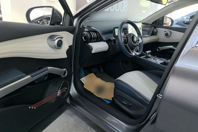 Used BYD Yuan PLUS 2022 510 km Flagship Version Driver Seat