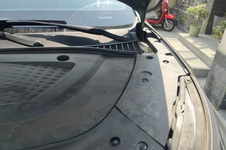 Used BYD Yuan PLUS 2022 510 km Flagship Version Engine Bay Left