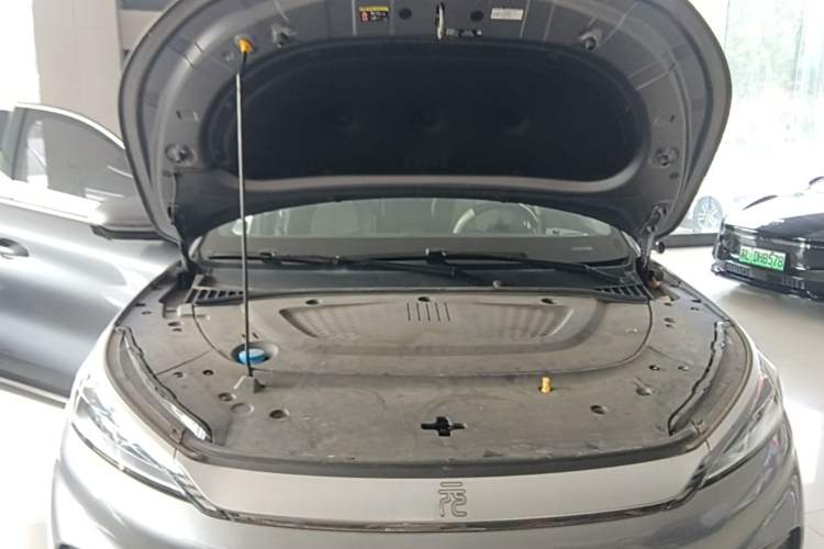 Used BYD Yuan PLUS 2022 510 km Flagship Version Engine Bay