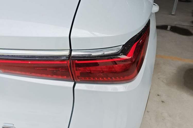 Used BYD Yuan PLUS 2022 510 km Flagship Version Exterior 3