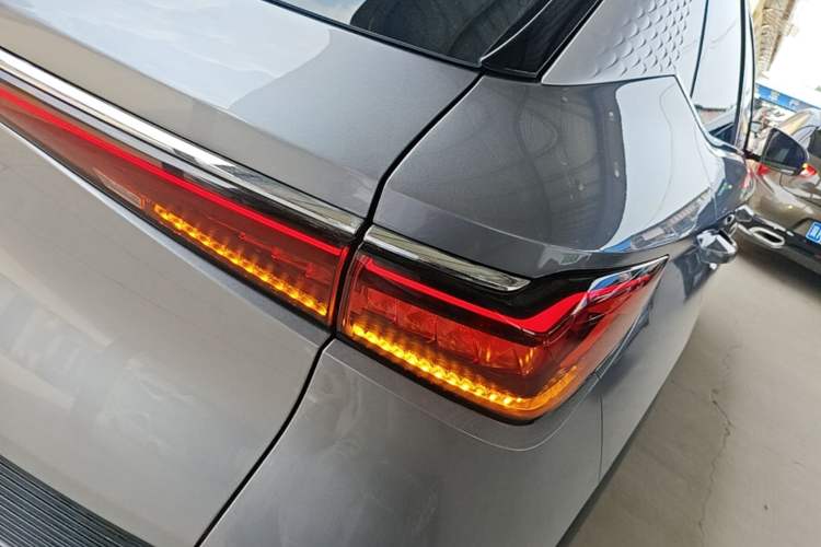 Used BYD Yuan PLUS 2022 430 km Luxury Version Exterior 3