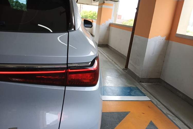 Used BYD Yuan PLUS 2022 510 km Flagship Version Exterior 3
