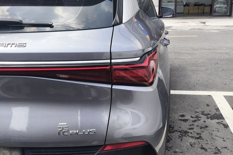 Used BYD Yuan PLUS 2022 510 km Luxury Version Exterior 3