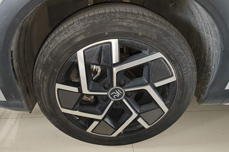 Used BYD Yuan PLUS 2022 510KM Flagship PLUS Exterior 4