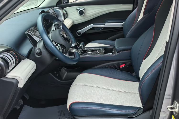 Used BYD Yuan PLUS 2022 510 km Luxury Version Exterior 5