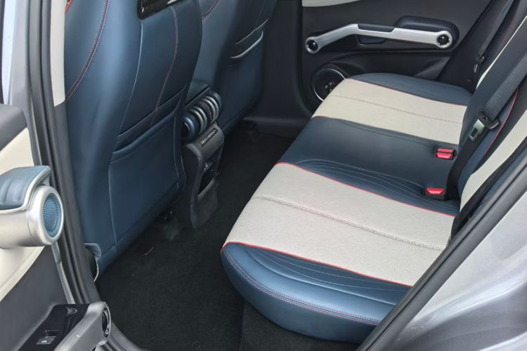 Used BYD Yuan PLUS 2022 510 km Luxury Version Exterior 6