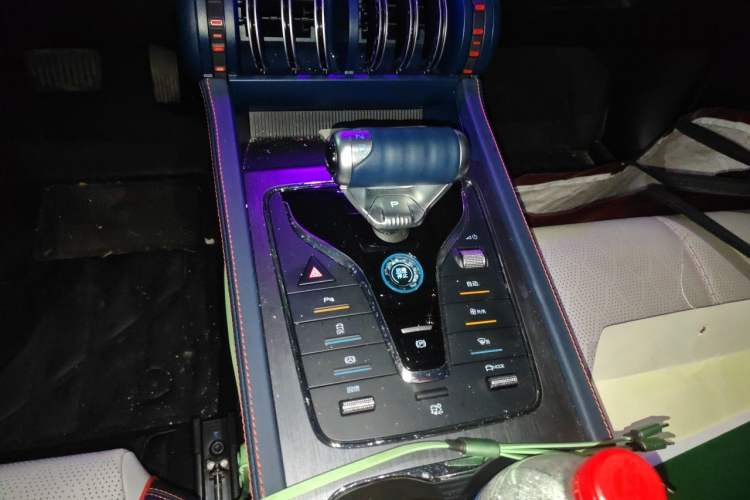 Used BYD Yuan PLUS 2022 430 km Luxury Version Gear Lever