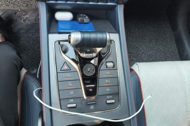 Used BYD Yuan PLUS 2022 510KM Flagship PLUS Gear Lever