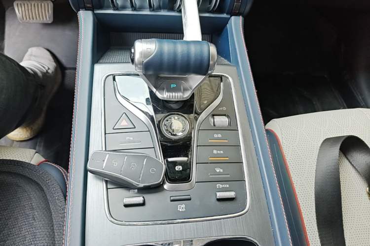 Used BYD Yuan PLUS 2022 430 km Luxury Version Gear Lever